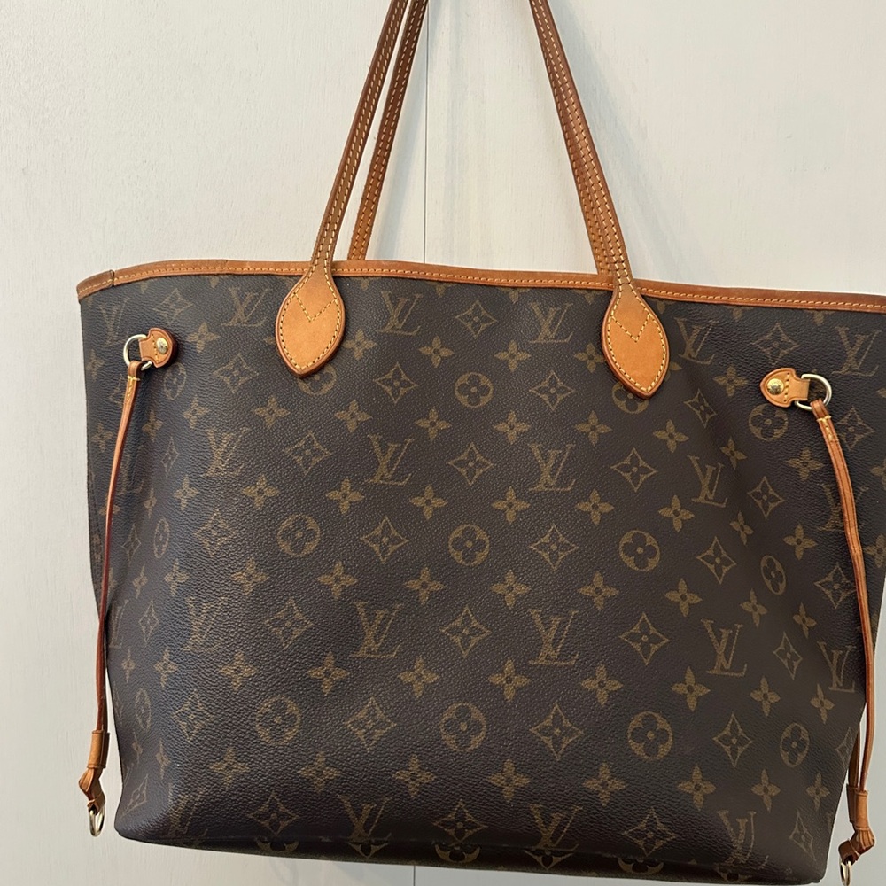 Louis Vuitton Neverfull tote MM